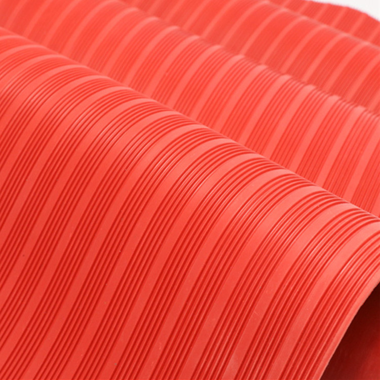 红色条纹防滑绝缘胶垫